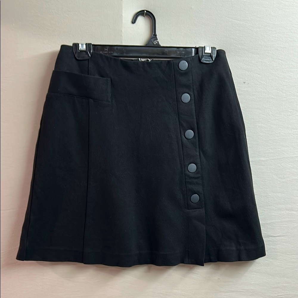 Cabi Mod Style Mini Skirt sz 2